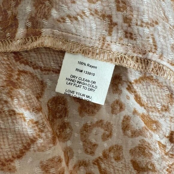 Show Me Your MuMu Caroline Sandy Cheetah Print
Tiered Maxi Slip Dress S $178 - Picture 6 of 7
